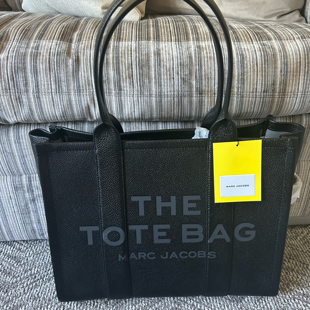 Marc Jacobs Black Textured Tote